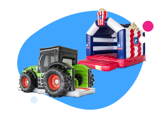 Photo d'un château gonflable et d'un tracteur