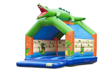 Achetez un grand château gonflable d'intérieur sur le thème du crocodile pour les enfants. Disponible chez JB Gonflables France en ligne