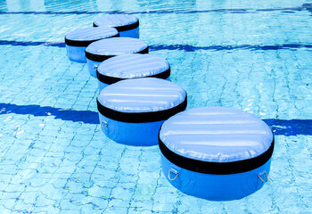 Achetez des nénuphars gonflables connectables pour petits et grands. Commandez des attractions aquatiques gonflables maintenant en ligne chez JB Gonflables France