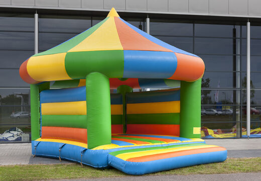 Commandez un château gonflable carrousel dans un thème standard pour les enfants. Châteaux gonflables en ligne à vendre chez JB Gonflables France