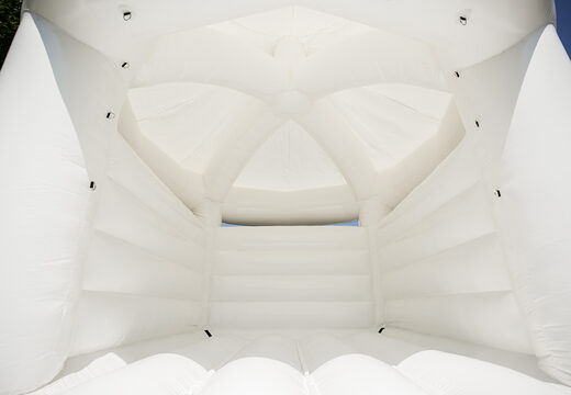 Achetez un château gonflable de carrousel standard dans un thème de mariage pour les enfants. Commandez des châteaux gonflables en ligne chez JB Gonflables France