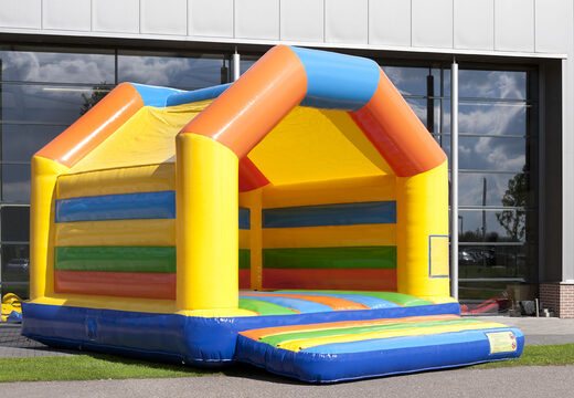 Achetez un grand château gonflable d'intérieur pour les enfants. Commandez des châteaux gonflables en ligne chez JB Gonflables France