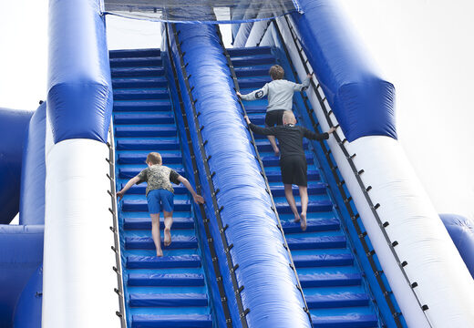 Achat un toboggan monstre gonflable parfait de 11 mètres de haut et 53 mètres de long avec un double escalier pour les enfants. Achetez des toboggans gonflables maintenant en ligne chez JB Gonflables France