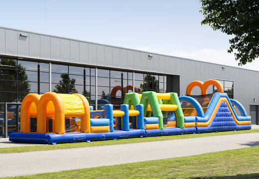Commandez un parcours d'obstacles double de 27 mètres aux couleurs gaies pour les enfants. Commandez des parcours d'obstacles gonflables maintenant en ligne chez JB Gonflables France