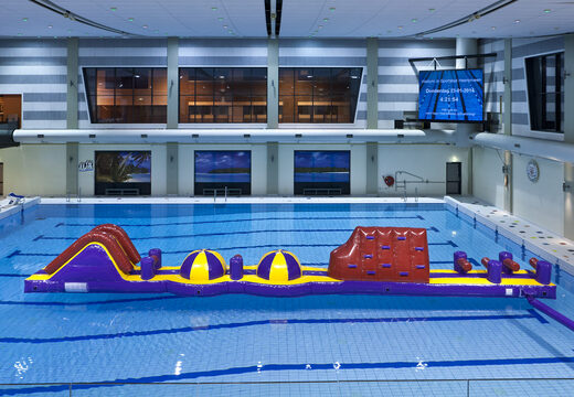 Achetez un parcours d'aventure gonflable unique de 17 mètres de long avec une variété d'objets passionnants pour petits et grands. Commandez des jeux de piscine gonflables maintenant en ligne chez JB Gonflables France