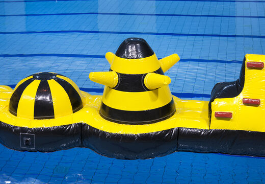 Piscine d'aventure gonflable avec des objets amusants pour petits et grands. Commandez des jeux de piscine gonflables maintenant en ligne chez JB Gonflables France