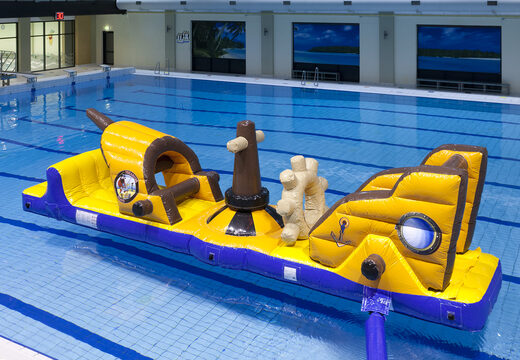 Commandez un cours d'assaut sur un bateau pirate avec des objets amusants pour petits et grands. Achetez des parcours d'obstacles gonflables en ligne maintenant chez JB Gonflables France