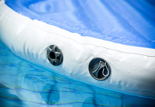 Achetez un plateau d'éclaboussure multifonctionnel gonflable unique pour petits et grands. Commandez des jeux de piscine gonflables maintenant en ligne chez JB Gonflables France