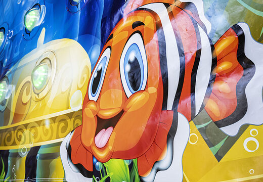 Commandez des détails gonflables sur le thème du monde marin IPS Splash Wall avec un jet d'eau au sommet pour petits et grands. Achetez des murs gonflables IPS Splash Walls maintenant en ligne chez JB Gonflables France