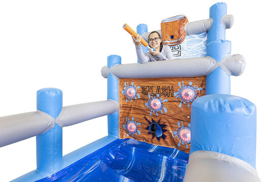 Commandez IPS Water Wars gonflable avec des canons à eau pour petits et grands. Achetez des attractions aquatiques gonflables en ligne maintenant chez JB Gonflables France