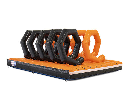 Commandez un cours d'assaut gonflable géant modulaire Spiral Platform pour les enfants. Achetez des parcours d'obstacles gonflables en ligne maintenant chez JB Gonflables France