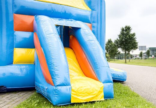 Commandez un château gonflable midi multifun bleu avec toit pour enfants sur le thème du monde marin. Achetez des châteaux gonflables en ligne chez JB Gonflables France