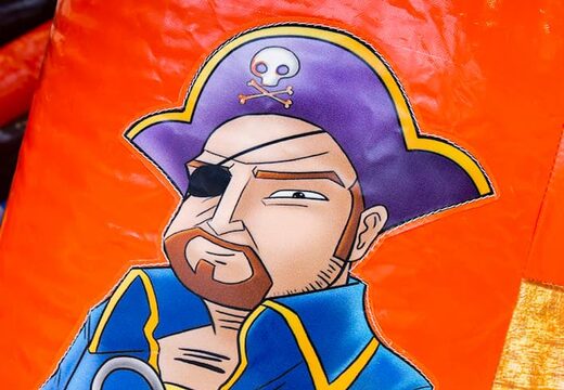 Commandez un château gonflable XXL multijoueur ouvert avec toboggan sur le thème des pirates pour les enfants. Achetez des super châteaux gonflables en ligne chez JB Gonflables France