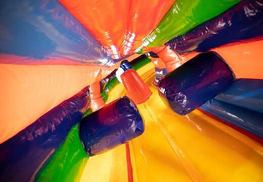 Commandez un playzone gonflable de tunnel de crawl de cirque avec des obstacles, une pente d'escalade et un toboggan pour les enfants. Achetez des playzone gonflables en ligne chez JB Gonflables France