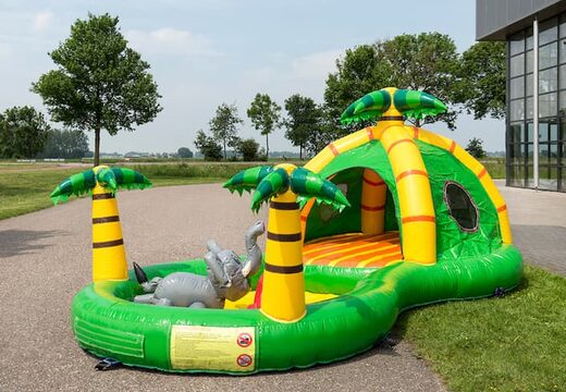 Achetez un playzone gonflable amusant à moitié ouvert dans le thème de la jungle de la zone de jeu pour les enfants. Commandez des playzone gonflables en ligne chez JB Gonflables France