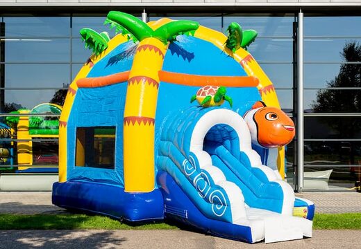achat d'un chateau gonflable thème nemo avec un toboggan gonflable pour les fetes d'anniversaire