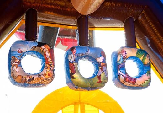 Achetez un combo de tir châteaux gonflables à canons à balles pirate couvert, avec jeu de canon et toboggan pour les enfants. Commandez des châteaux gonflables à canons à balles en ligne chez JB Gonflables France