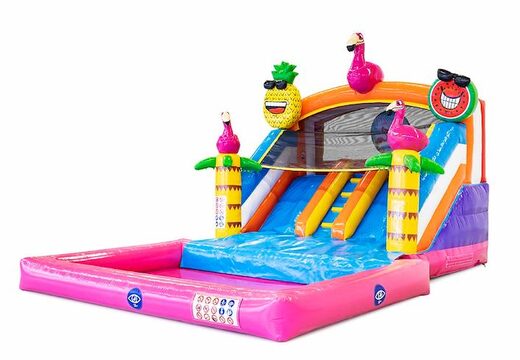 Achetez un château gonflable avec toboggan aquatique avec un objet 3D d'un grand flamant rose sur le dessus chez JB Gonflables France. Commandez des châteaux gonflables en ligne chez JB Gonflables France