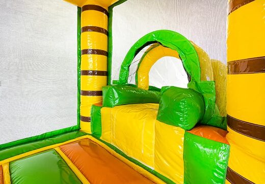 Achetez un mini château gonflable multijoueur sur le thème de la jungle avec toboggan pour les enfants. Commandez des petit château gonflable avec toboggan en ligne chez JB Gonflables France