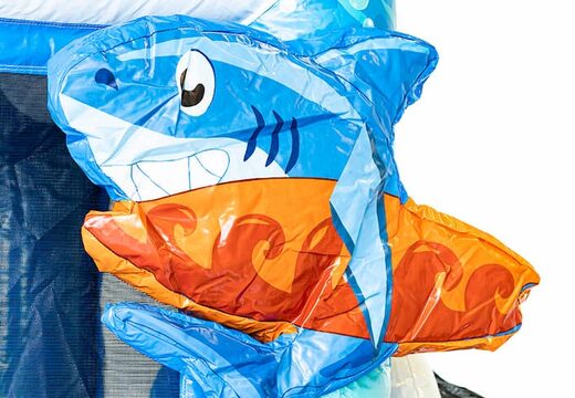 Mini château gonflable multijoueur sur le thème Seaworld avec toboggan pour enfants. Commandez des mini multiplay en ligne chez JB Gonflables France