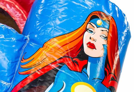 Châteaux gonflables multiplay de taille moyenne sur le thème des super-héros avec toboggan pour enfants. Commandez des toboggan châteaux gonflables en ligne chez JB Gonflables France
