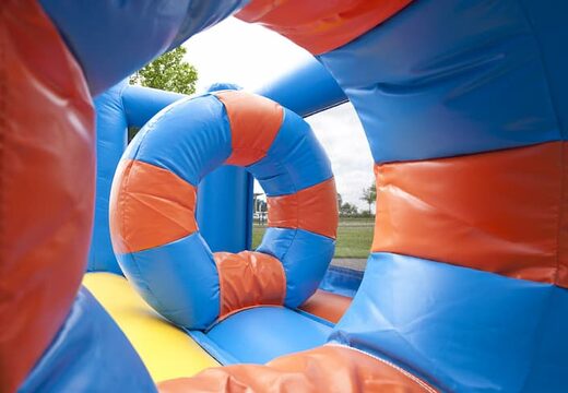 Obtenez un toboggan gonflable multifonctionnel unique sur le thème du poisson-clown avec une pataugeoire, un objet 3D impressionnant, des couleurs fraîches et l'obstacle 3D pour les enfants. Commandez des toboggans gonflables maintenant en ligne chez JB Gonflables France