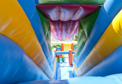 Toboggan multifonctionnel gonflable sur le thème du crocodile avec une pataugeoire, un objet 3D impressionnant, des couleurs fraîches et des obstacles 3D pour les enfants. Achetez des toboggans gonflables maintenant en ligne chez JB Gonflables France