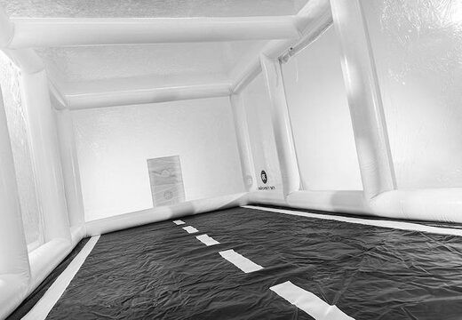 capsule de voiture gonflable Showcase pour déployer un véhicule à vendre