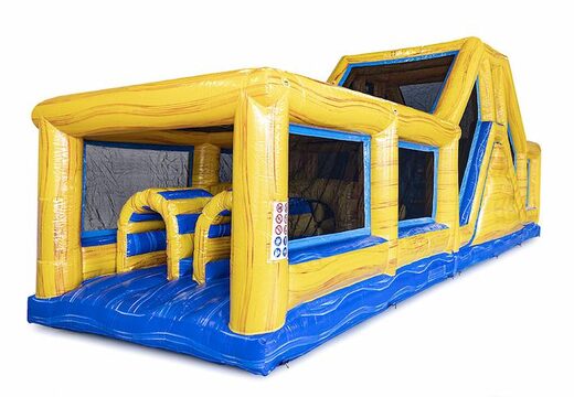 Parcours d'obstacles de 13,5 mètres de long sur le thème du marbre avec des objets 3D adaptés aux enfants. Commandez des parcours d'obstacles gonflables maintenant en ligne chez JB Gonflables France