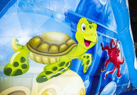 Commandez un parcours d'obstacles de surf modulaire de 13,5 mètres de long avec des objets 3D appropriés pour les enfants. Achetez des parcours d'obstacles gonflables en ligne maintenant chez JB Gonflables France