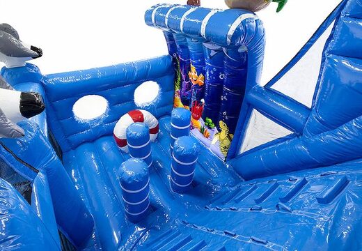 Achetez un parcours d'obstacles gonflable de 9 mètres avec des objets 3D sur le thème du monde marin pour les enfants. Commandez des parcours d'obstacles gonflables maintenant en ligne chez JB Gonflables France