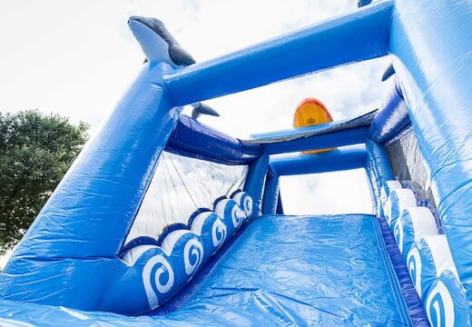 Surfez sur 17m avec un parcours d'obstacles de 7 éléments de jeu et achetez des objets colorés pour les enfants. Commandez vos parcours d'obstacles gonflables en ligne maintenant chez JB Gonflables France