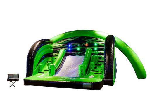 Commandez un parcours d'obstacles gonflable avec sport interactif pour faire une compétition pour les enfants