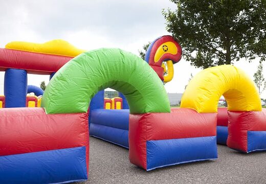 Opblaasbare hobbelpaard race baan kopen voor kinderen in thema western cowboy bij JB Inflatables