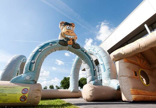 Piste de course mobile sur le thème western