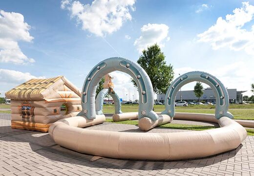 Piste de course gonflable Western