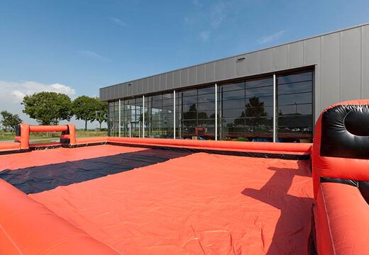 Orange avec piste de savon de football noir à vendre