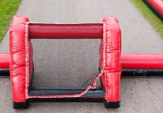 Rouge avec embarquement de football noir