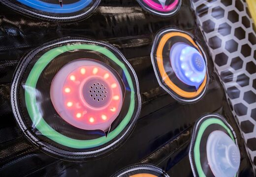Achetez des spots LED interactifs pour une expérience de jeu unique chez JB Inflatables