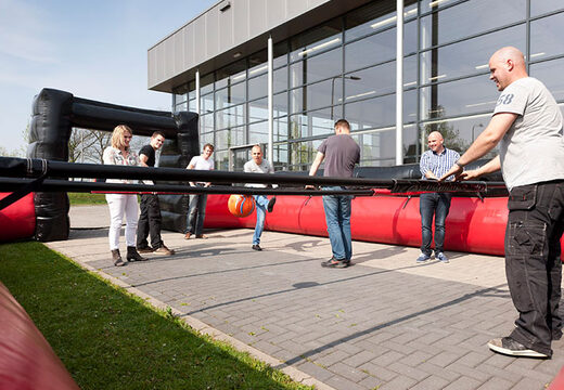 Achetez jeu de baby-foot rouge noir avec système unique d'embarquement coulissant sans fond pour les enfants.