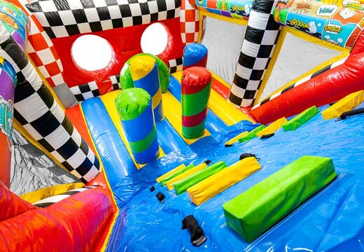 Parcours d'obstacles de haute qualité à thème Comic avec des défis uniques